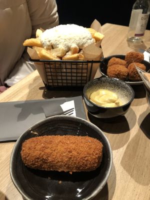Heerlijke kroketten en bitterballen #Veganuary at Bijzonder Frietwerk in Dordrecht