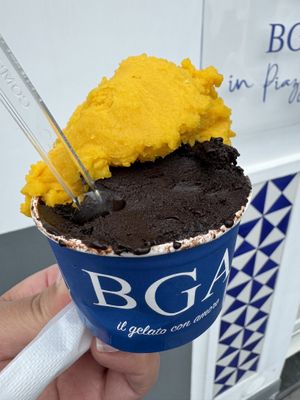   at BGA in Piazzetta in Capri