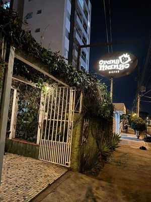 Fachada do Bistrô at Orango Mango in Bauru