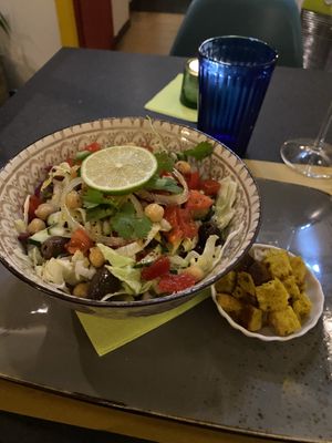 Salad  at MamaMomo - Cucina Ibrida & Cocktail Bar in Rome