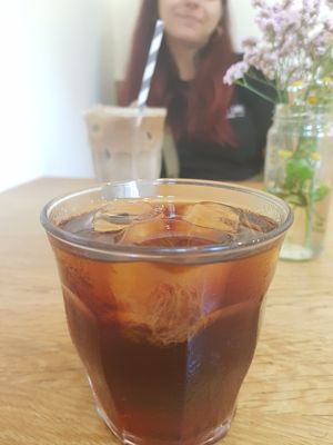 Cold brew and a ghost at botànic in Barcelona