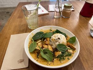 Pumpkin/tofu curry. Tasty! at botànic in Barcelona