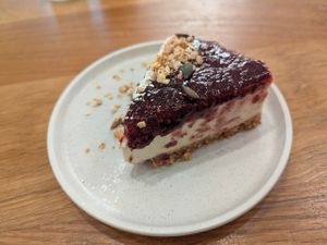 Raspberry cheesecake at botànic in Barcelona