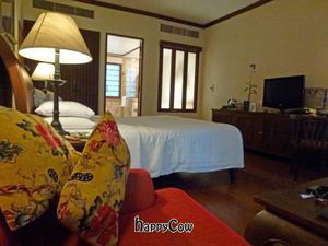 Ariyasomvilla hotel room  at Na Aroon in Bangkok