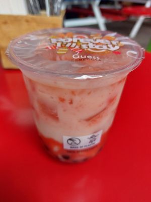 Strawberry Vanilla with oat milk at Khanittha Im Werksviertel in Munich