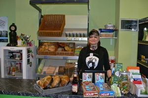 Sales counter and the happy owner :) at Veganissimi in Bremen