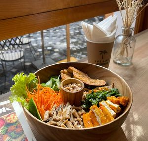 I come with friends and they love Saigon Bowl too!! The staff was friendly and the vibe was nice. Recommend coming here at lunch, a lot of options will surprise you at IVEGAN SUPERSHOP BEN THANH - Healthy Plant Based Cafe in Ho Chi Minh City