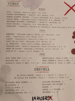 Wine and beers at La Huerta Funky Castizo in Madrid