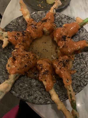 Broccoli with sauce  at La Huerta Funky Castizo in Madrid