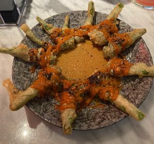 Vegan bimi « patatas bravas » at La Huerta Funky Castizo in Madrid