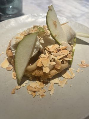 Bourdaloue Tart, Pear Chutney, Almond            -the best 😍  at La Huerta Funky Castizo in Madrid