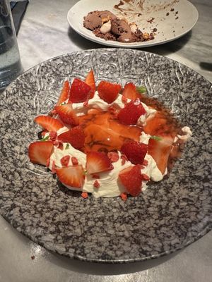 Strawberries in vinegar  at La Huerta Funky Castizo in Madrid