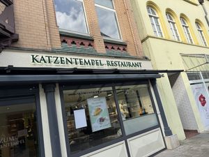 store front  at Katzentempel Minden in Minden
