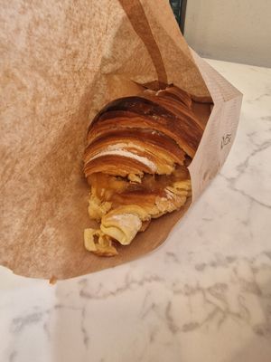 Apple pie filling at O Melhor Croissant da Minha Rua   in Malaga