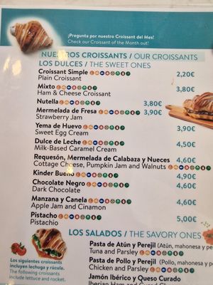 Jam and apple fillings are vegan at O Melhor Croissant da Minha Rua   in Malaga