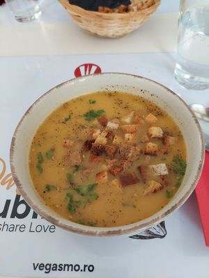 Vegan chickpea soup with croutons at Vegasmo in Brasov