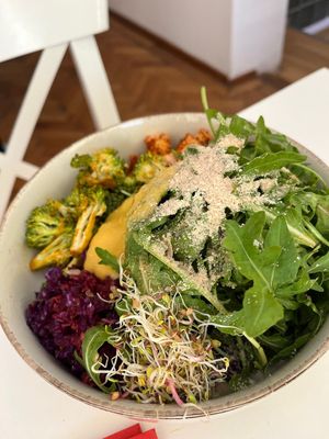 Bowl of optomism at Vegasmo in Brasov