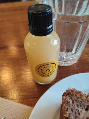 ginger shot (to reach the 10€ mark haha) at Bagel Coffee Culture in Berlin