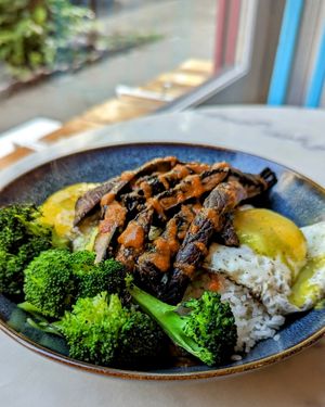  at Tina's Superfood Deli in Berlin