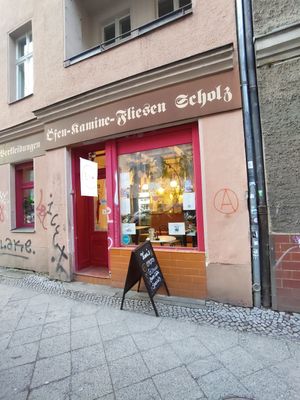 Outside at Tina's Superfood Deli in Berlin