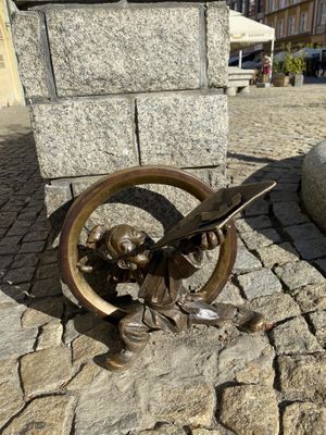 Mit eigenem Zwerg vor der Tür. ♥️  at Vega in Wroclaw