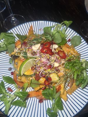 mango pad thai tofu  at Vega in Wroclaw