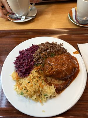 verdure, grano saraceno e seitan autoprodotto   at Vega in Wroclaw