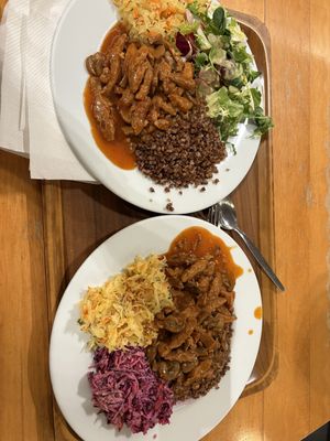 Strigano con grano saraceno e sides di verdure   at Vega in Wroclaw