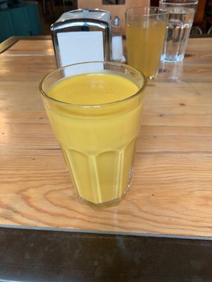 Mango lassi at Vega in Wroclaw