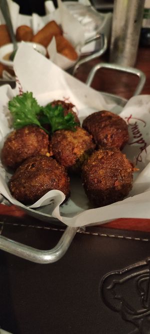 Entrada Siriju at Bordeaux Vinhos in Petropolis