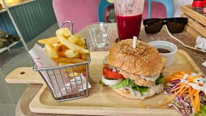 Tofu chik'n at Red Tomato in Phuket