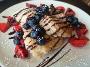 Merry Berry vegan pancakes at Honeypot Coffee House in Donegal