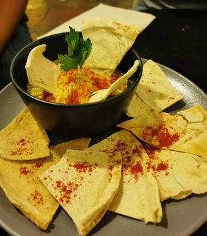 Hummus con totopitos at Dodo Café in Queretaro
