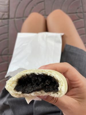 Black Sesame - fav!  at Gu Long Bao - กู่ หลง เปา ซาลาเปาโบราณ 古笼包 包子店 in Bangkok