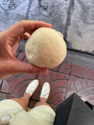 Plain   at Gu Long Bao - กู่ หลง เปา ซาลาเปาโบราณ 古笼包 包子店 in Bangkok