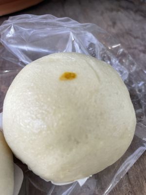 Black sesame - favourite  #Veganuary at Gu Long Bao - กู่ หลง เปา ซาลาเปาโบราณ 古笼包 包子店 in Bangkok