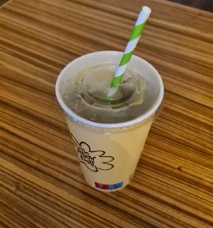 Maté mango at The Yellow Deli in San Sebastian