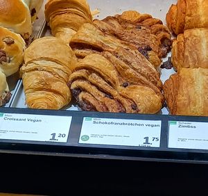 vegane croissants und co at denn's BioMarkt - Kaiserstrasse in Dortmund