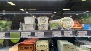 vegane milchprodukte at denn's BioMarkt - Kaiserstrasse in Dortmund