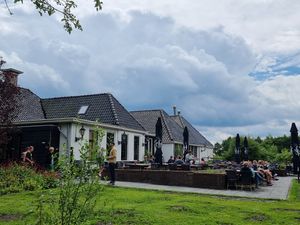 Laege outdoor seating at De Drentsche Aa in Schipborg