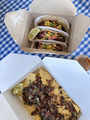 Take away options  at Me Vale Madre in Pontevedra