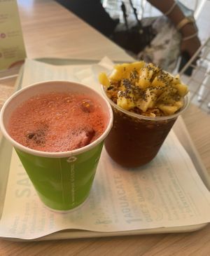 Jugo y smoothie bowl  at Gokela - Bocagrande in Cartagena