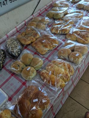 Rows of delicious breads and snacks to choose from at Eastern Highland Healthy Cake House 东山 in East Singapore
