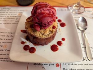 Crumble at le Café de la Comédie in Carcassonne