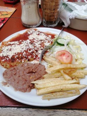 Milanesa de soya con papas, frijoles y ensalada at El Trigal in Tepic