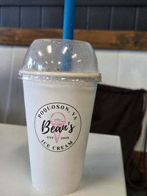 vegan chocolate chunk oatmilk shake at Bean's Ice Cream in Poquoson