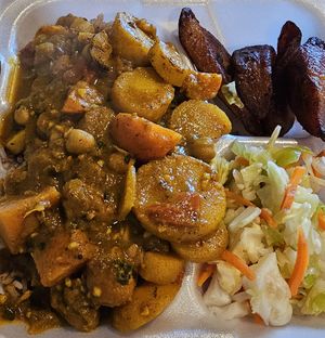 vegan curry at Jerk Wings Cafe in Los Angeles