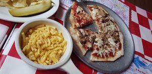 Kid's Meal - Macaroni & Cheese / Vegetarian Pizza at Big O Pizza and Booze in Grand Rapids
