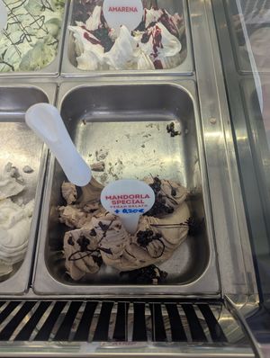Mandorla at Mia Gelateria in Crete