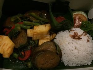 eggplant stir fry takeaway  at ABE-DO in Ubud